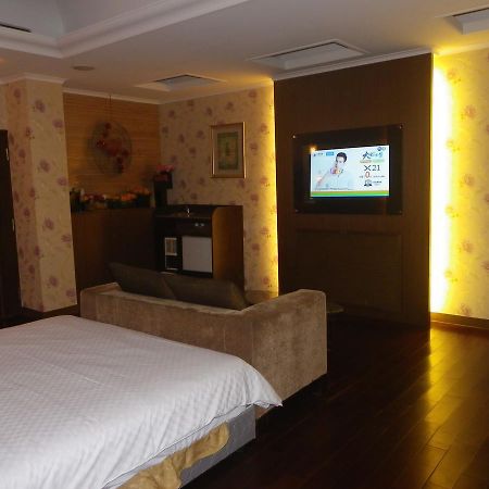 Sunflower Motel Hsinchu by Eksteriør bilde